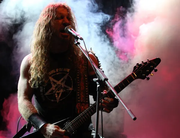 Triuškinantis sugrįžimas – australai DESTRÖYER 666!
