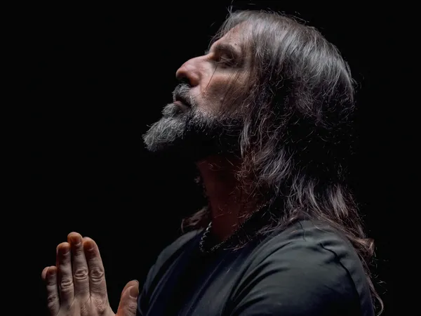 SAKIS TOLIS